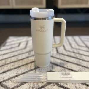 STANLEY Quencher H2.0 FlowState Stainless Steel 30 Oz Cream